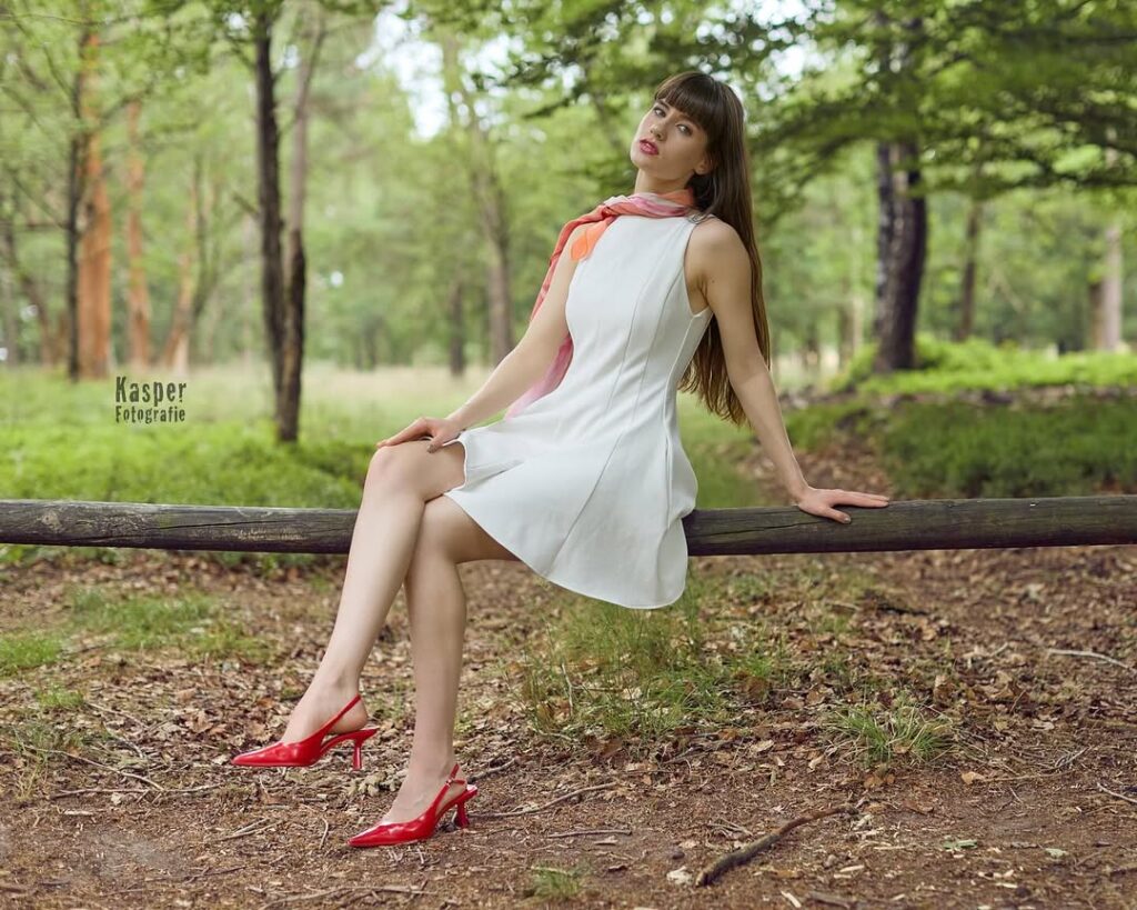 she is a lady in waiting mellia.s official kasperfotografie