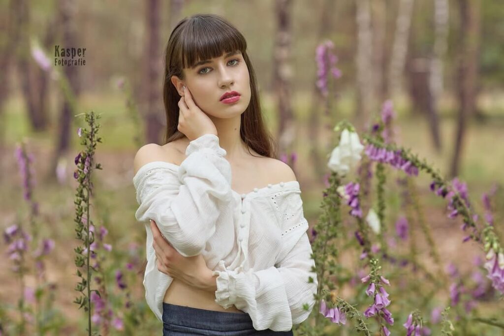 when her flows blom, her beauty will show. @mellia.s official #kasperfotografie #model #modelpho